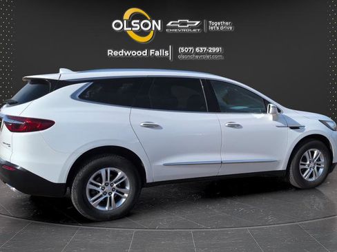 Used 2019 Buick Enclave Essence image 6