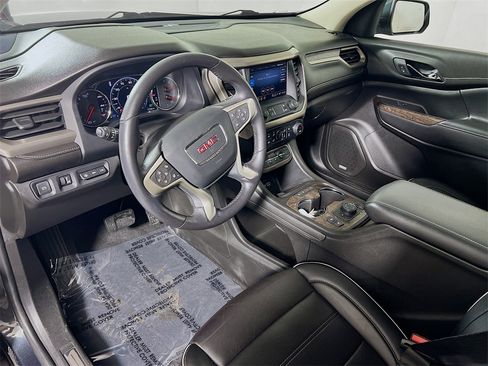 Used 2021 GMC Acadia Denali w/ Denali Ultimate Package image 10