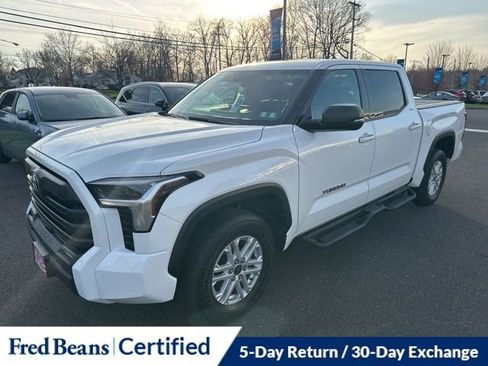 Used 2022 Toyota Tundra SR5 w/ SR5 Premium Package image 3