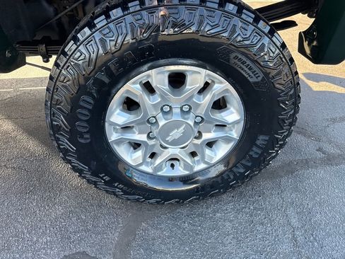 Used 2015 Chevrolet Silverado 2500 LTZ w/ Duramax Plus Package AWD/4WD image 44