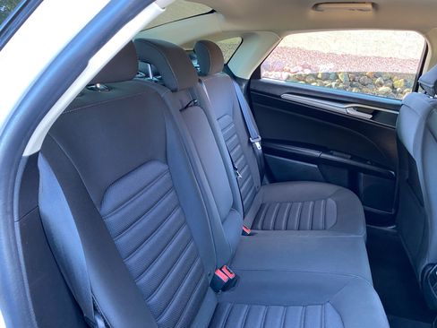 Used 2019 Ford Fusion SE image 38