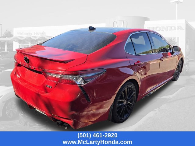 Used 2022 Toyota Camry XSE FWD image 3