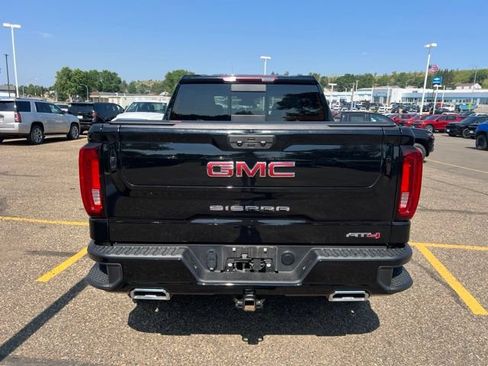 Used 2022 GMC Sierra 1500 AT4 w/ AT4 Preferred Package AWD/4WD image 7