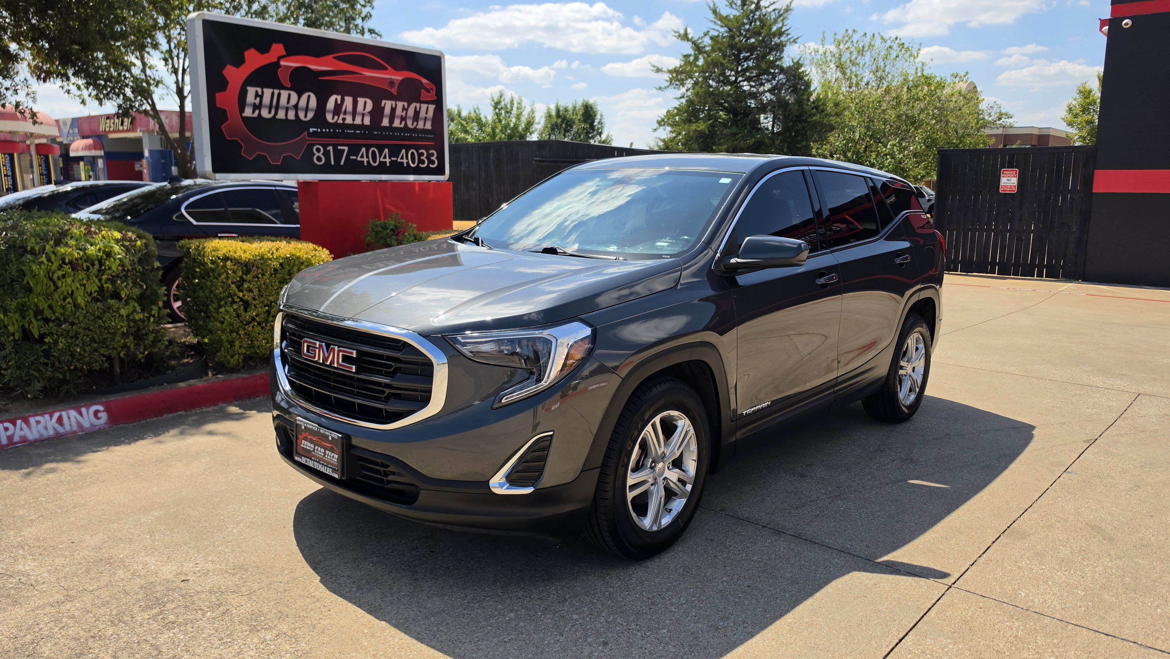 Used 2018 GMC Terrain SLE FWD image 1