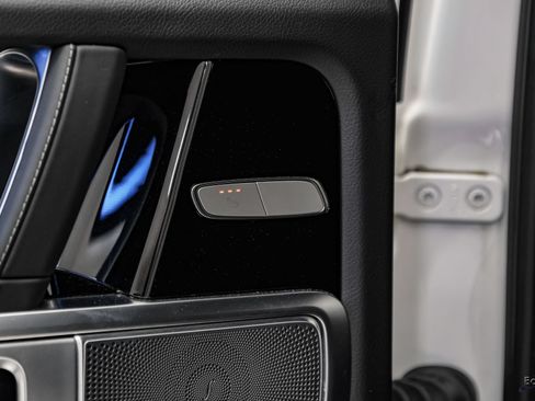 Used 2025 Mercedes-Benz G 550 w/ Exclusive Interior Package image 87