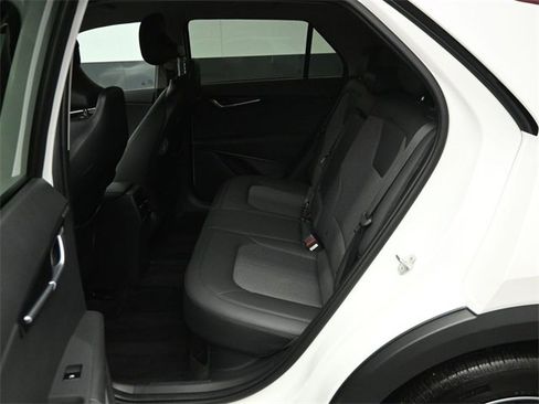 Used 2024 Kia Niro EX image 21