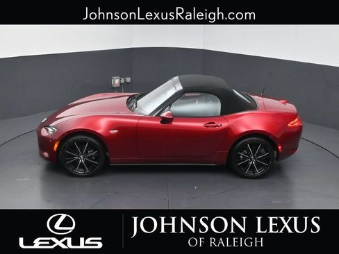 Used 2024 MAZDA MX-5 Miata Grand Touring RWD image 28