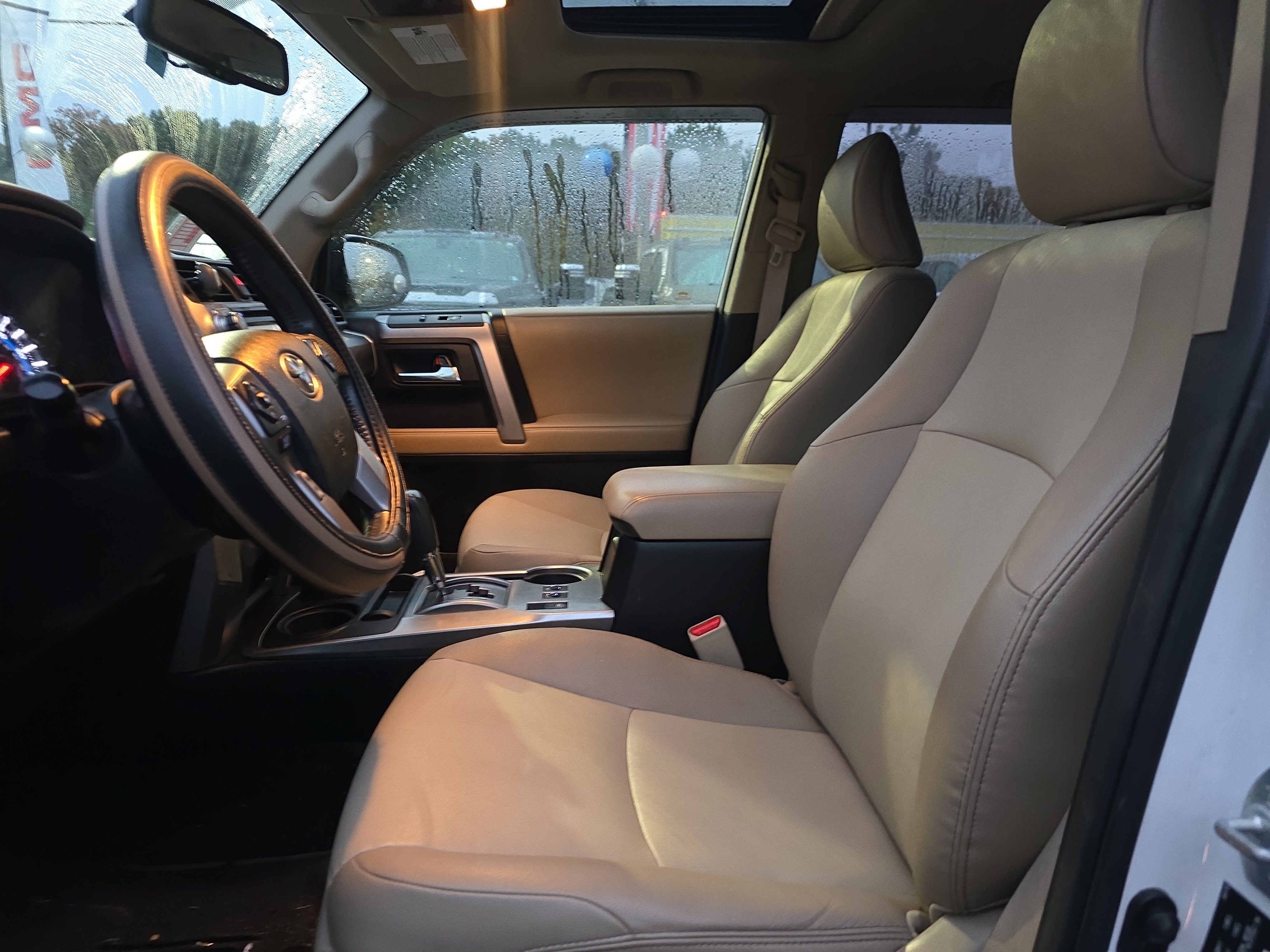 Used 2018 Toyota 4Runner SR5 Premium AWD/4WD image 13
