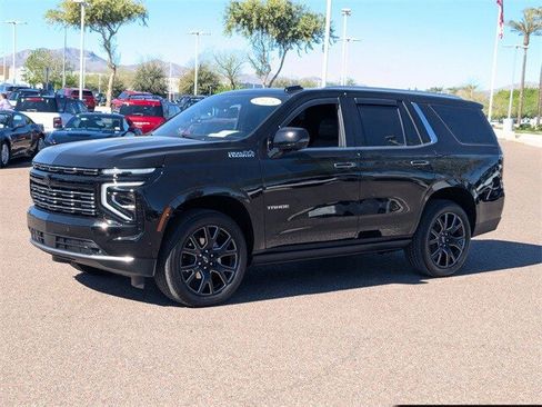 Used 2025 Chevrolet Tahoe High Country image 2