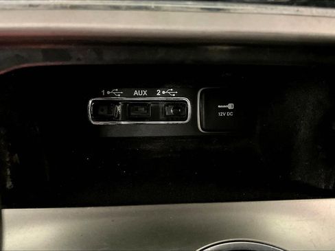 Used 2018 Jeep Grand Cherokee Limited image 29