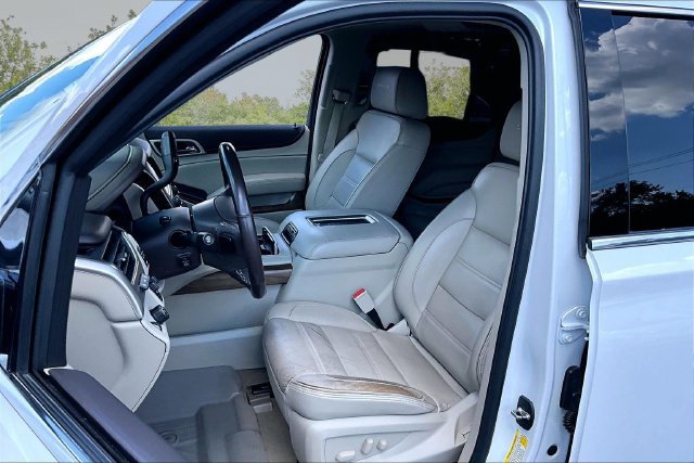 Used 2019 GMC Yukon XL Denali w/ Denali Ultimate Package RWD image 23