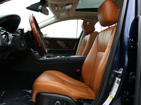 Used 2017 Jaguar XJ R-Sport AWD/4WD image 24