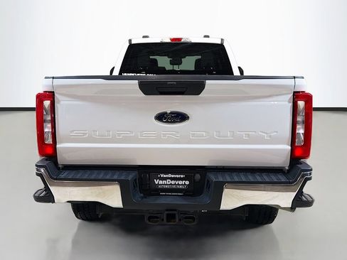 Used 2024 Ford F350 XLT w/ FX4 Off-Road Package AWD/4WD image 8