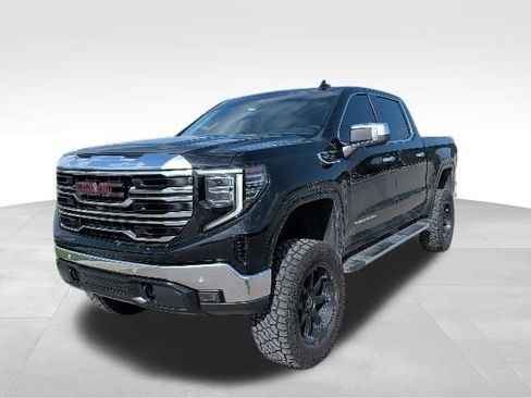 Used 2023 GMC Sierra 1500 SLT w/ SLT Premium Plus Package AWD/4WD image 9