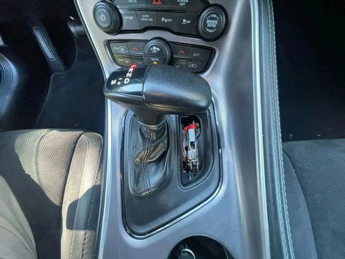 Used 2022 Dodge Challenger R/T w/ Plus Package image 12