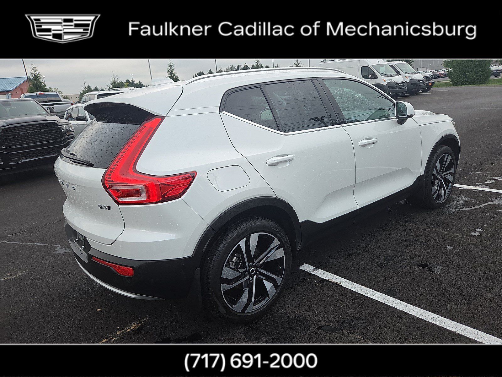 Used 2024 Volvo XC40 B5 Plus w/ Protection Package Premier AWD/4WD image 15