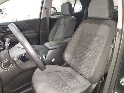 Used 2023 Chevrolet Equinox LT image 17