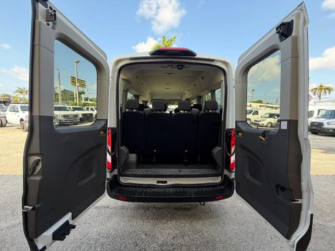 Used 2024 Ford Transit 350 XLT RWD image 7