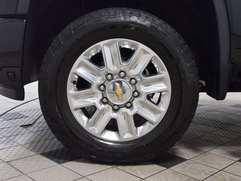 Used 2024 Chevrolet Silverado 2500 High Country w/ Technology Package AWD/4WD image 30