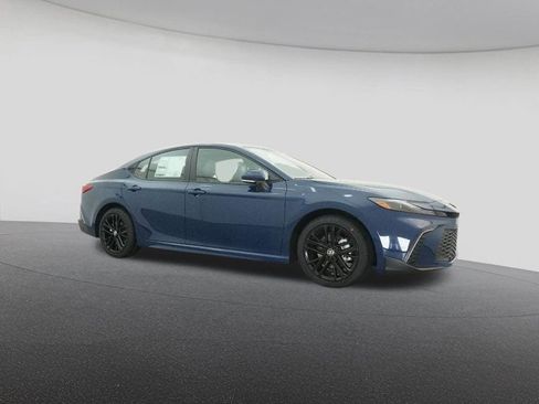 New 2026 Toyota Camry SE image 28