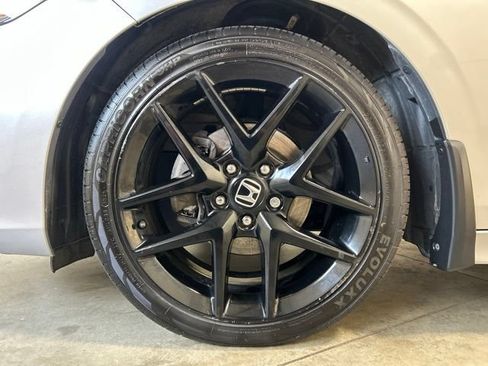 Used 2022 Honda Civic Sport image 10