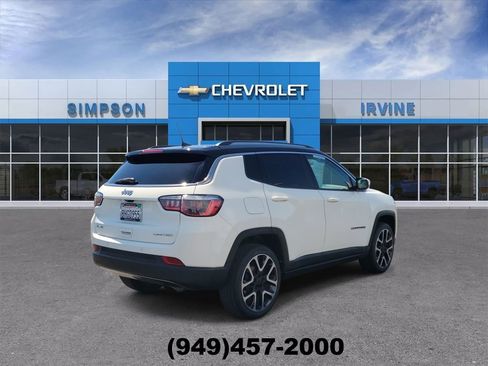 Used 2019 Jeep Compass Limited w/ Advanced Safety Group AWD/4WD image 8