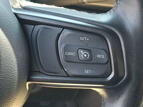 Used 2022 Jeep Wrangler Unlimited Sport AWD/4WD image 23