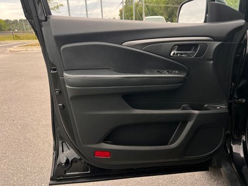 Used 2019 Honda Passport Sport image 10