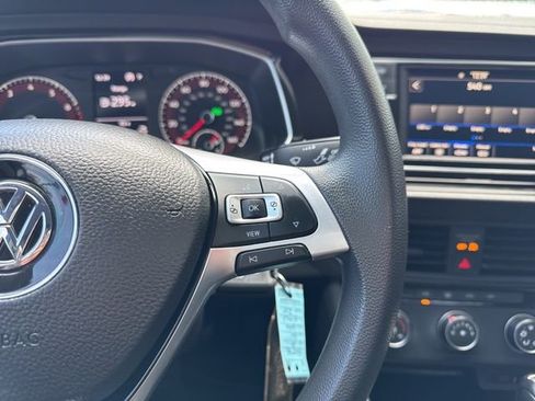Certified 2021 Volkswagen Jetta R-Line FWD image 18