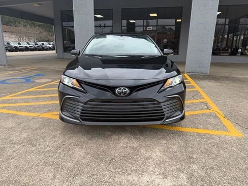Used 2023 Toyota Camry LE w/ Convenience Package image 8