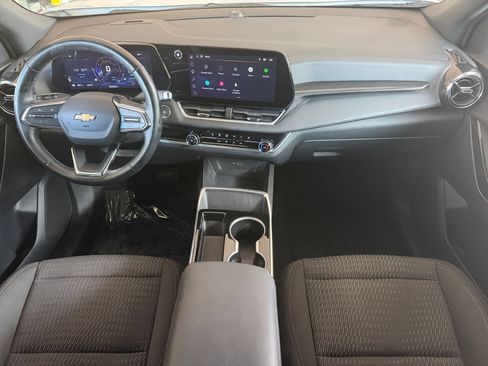 Used 2025 Chevrolet Equinox LT AWD/4WD image 33