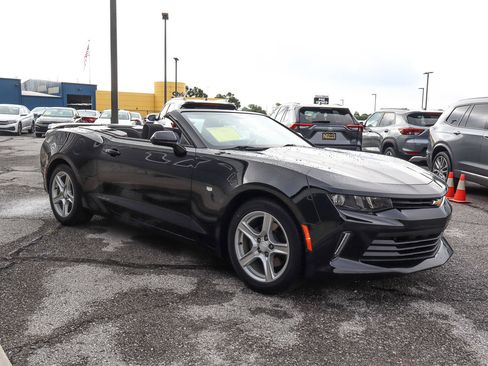 Used 2017 Chevrolet Camaro LT w/ Technology Package RWD image 3