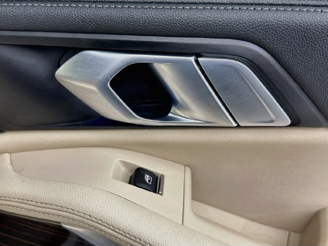Used 2019 BMW X5 xDrive40i w/ Premium Package 2 AWD/4WD image 28
