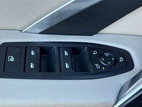 Used 2023 BMW X1 xDrive28i image 12