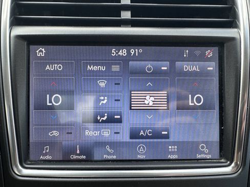 Used 2020 Lincoln Nautilus Reserve AWD/4WD image 32
