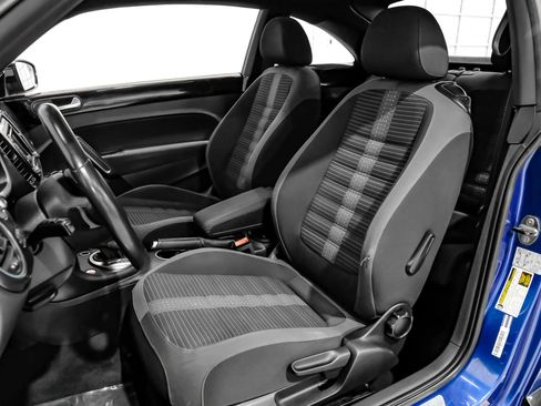 Used 2014 Volkswagen Beetle GSR image 35