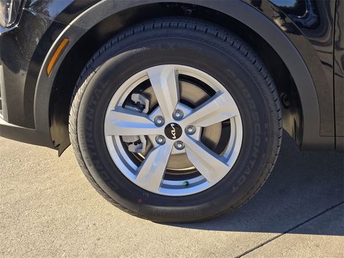 New 2026 Kia Sorento LX image 8