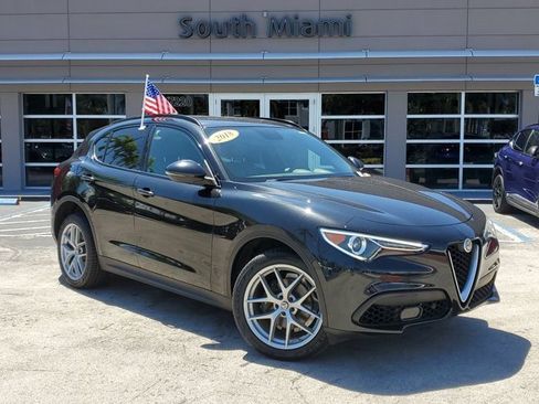 Used 2018 Alfa Romeo Stelvio Ti Sport image 1