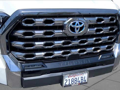 Used 2024 Toyota Tundra Platinum AWD/4WD image 29