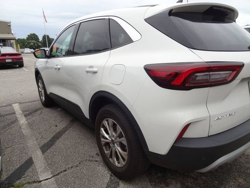 Used 2023 Ford Escape Active w/ Tech Pack #1 AWD/4WD image 5