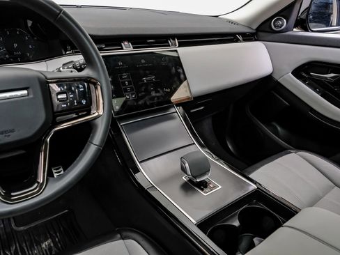 Used 2024 Land Rover Range Rover Evoque Dynamic SE image 28