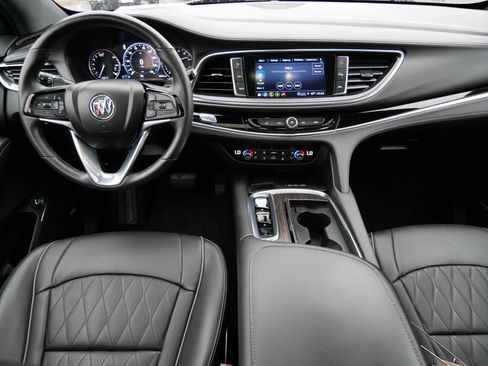 Used 2024 Buick Enclave Avenir w/ Avenir Technology Package image 14