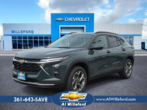 New 2026 Chevrolet Trax LT FWD image 1