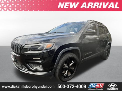 Used 2019 Jeep Cherokee Latitude Plus image 6