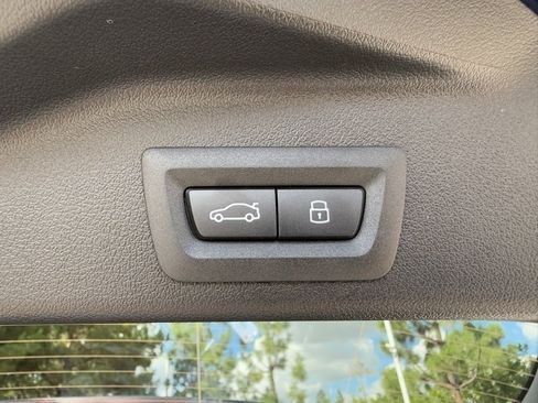 New 2026 BMW X5 sDrive40i w/ M Sport Package image 16