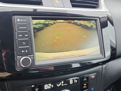 Used 2019 Nissan Sentra SV image 17