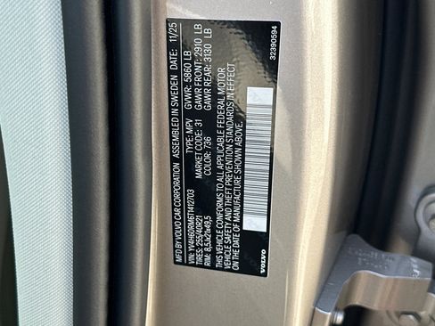 New 2026 Volvo XC60 T8 Ultra w/ Climate Package image 23