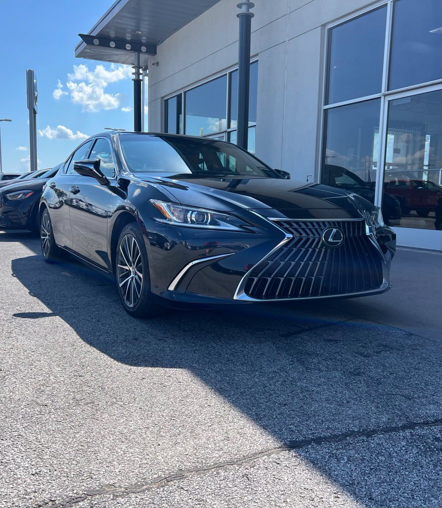 Used 2024 Lexus ES 350 w/ Premium Package FWD image 1