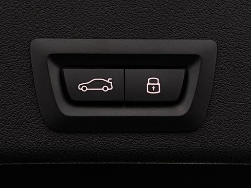 New 2026 BMW X6 xDrive40i image 7