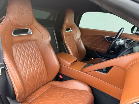 Used 2019 Jaguar F-TYPE SVR AWD/4WD image 8